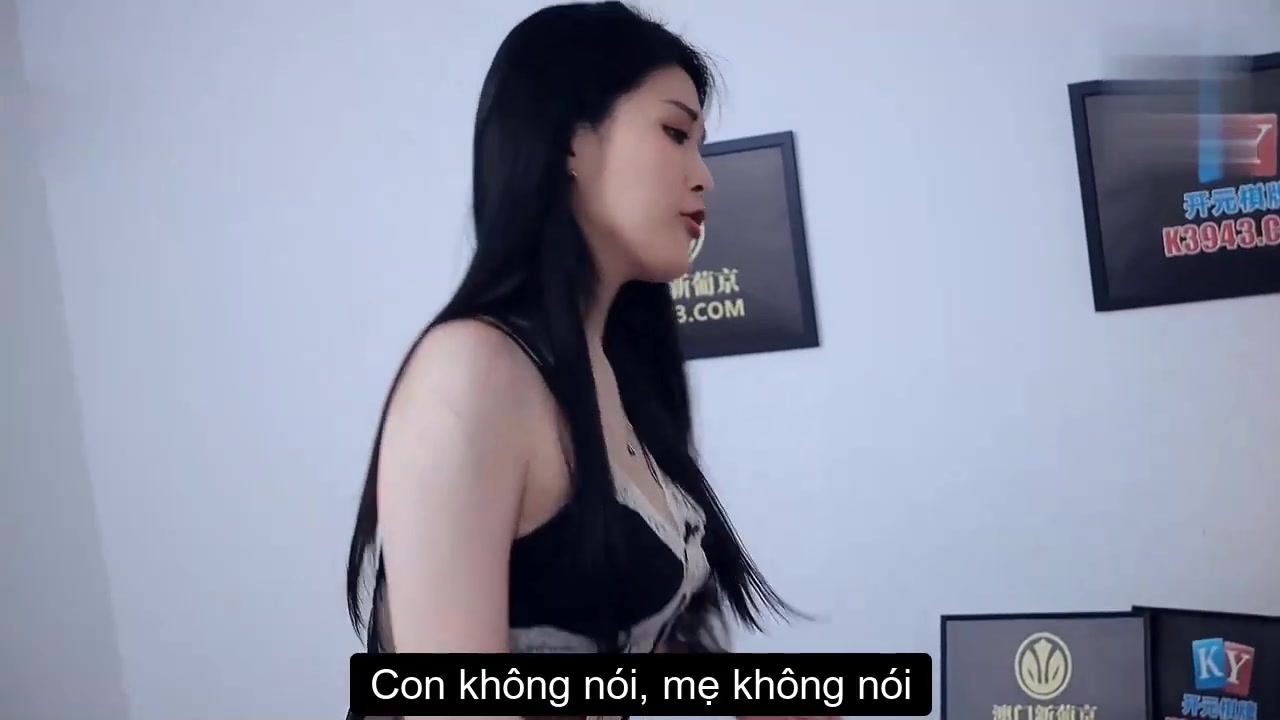 Sex Trung Quốc Phim sex Vietsub Bố chồng may mắn và cô con dâu dâm đãng