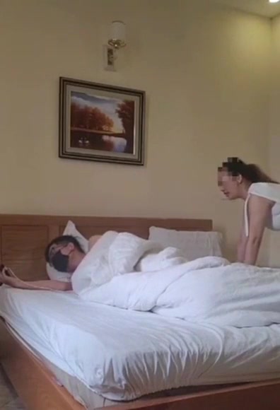 Sex Việt Hot - ông già mất nết nắc cháu gái trẻ hàng ngon (Ảnh 1)