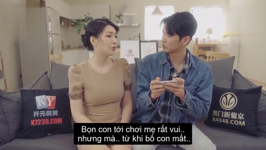 HOT JAV - Loạn luân cùng bà mẹ dâm đãng hàng vẫn căng đét (Ảnh 4)