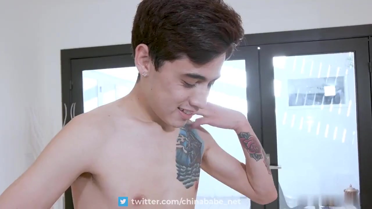Sex Mỹ - Em gái nhà hàng xinh đẹp bán dâm (Ảnh 25) Sex Mỹ - Em gái nhà hàng xinh đẹp bán dâm (Ảnh 25)