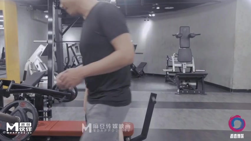 Sex China - Phập nhau cùng em teen xinh đẹp trong phòng gym (Ảnh 3)