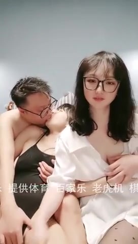 Sex Việt Hot - Anh trai số hưởng và hai cô em sinh viên mới lớn (Ảnh 2)