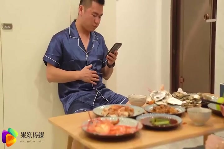 Sex Trung Quốc  - Phim sex [trung quốc] tên khốn nạn hiếp dâm em nhân viên của người yêu mình (Ảnh 3)