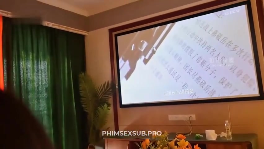 Sex Trung Quốc  - Phim sex [trung quốc] em gái mưa mưa mông to với chiếc quần thiết kế rất thuận tiện (Ảnh 2)