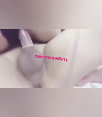 Sex Việt Hot - Thầy giáo biến thái quay lén em nữ sinh 2k2 2k3 thay đồ (Ảnh 21)