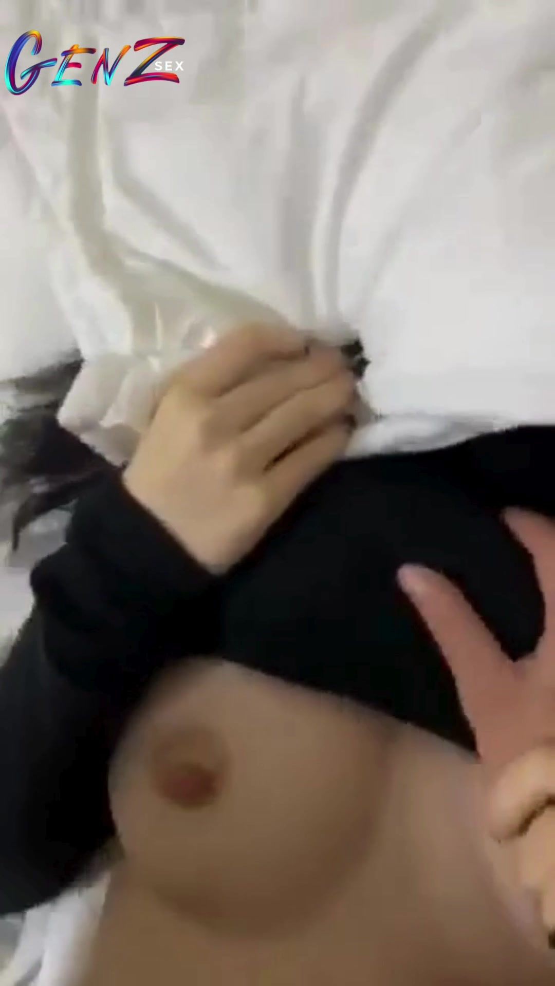 Sex Viêt - Làm thịt em tay vịn karaoke xinh đẹp dáng ngon hàng dâm (Ảnh 11)
