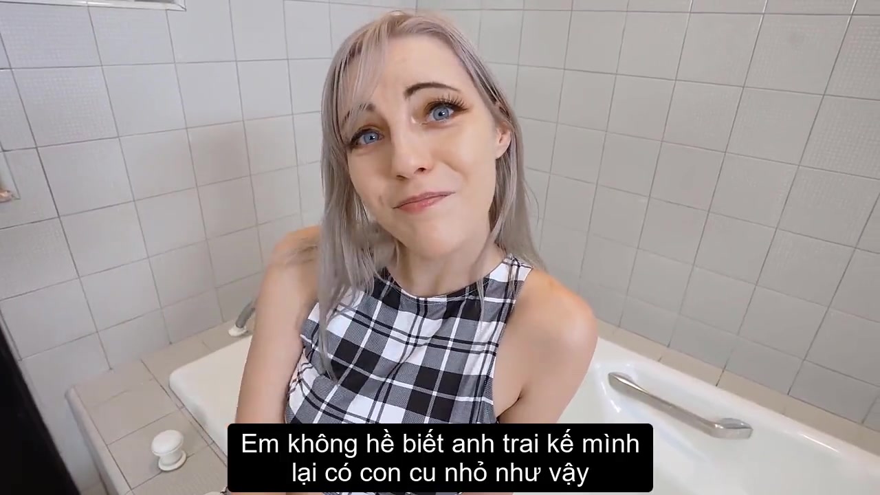 Sex Âu Mỹ - Con gái đang dọn nhà cha dượng đòi địt (Ảnh 1)