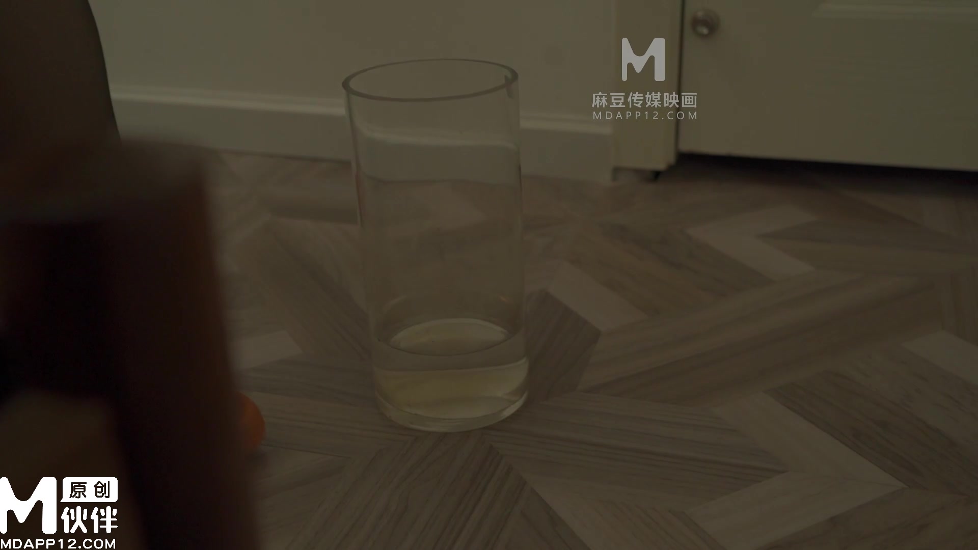 Sex TQ - Nhét chim vào bím 2 người chị kế trẻ dâm đãng (Ảnh 2) Sex TQ - Nhét chim vào bím 2 người chị kế trẻ dâm đãng (Ảnh 2)