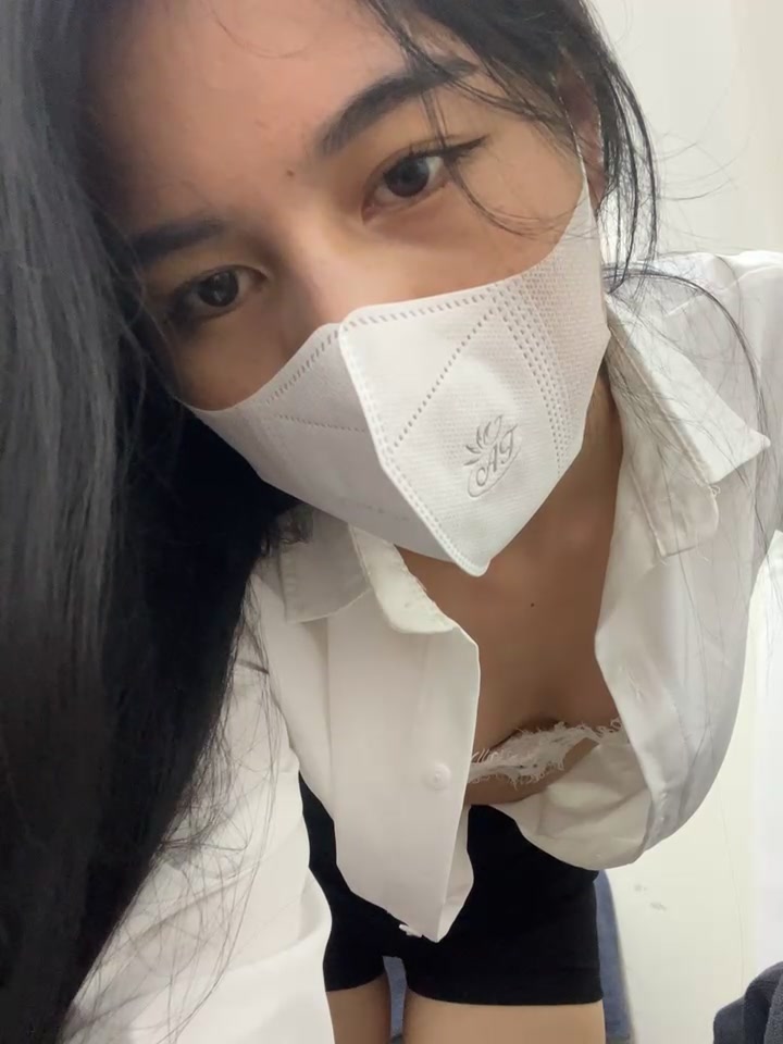 Sex Việt Hot - Móc bím em nữ sinh viên 2k3 dâm đãng hàng ngon trên tàu điện (Ảnh 19)