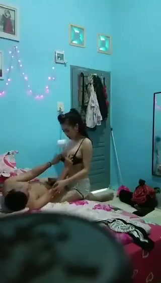 Sex Viêt - Anh trai cực đã đụ bím 2 đứa em rau sạch mới lớn (Ảnh 13)