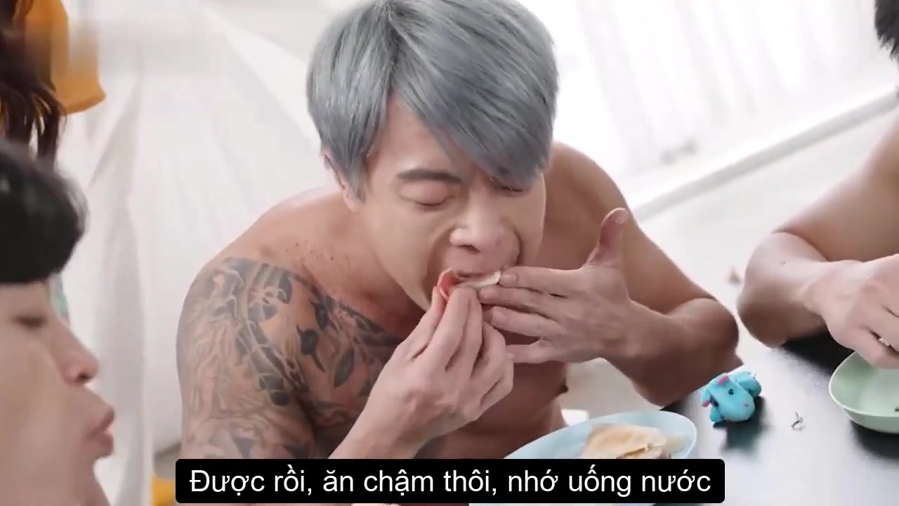 Sex Trung Quốc  - Anh trai chim bự lắc bím cô em kế dâm đãng (Ảnh 1)