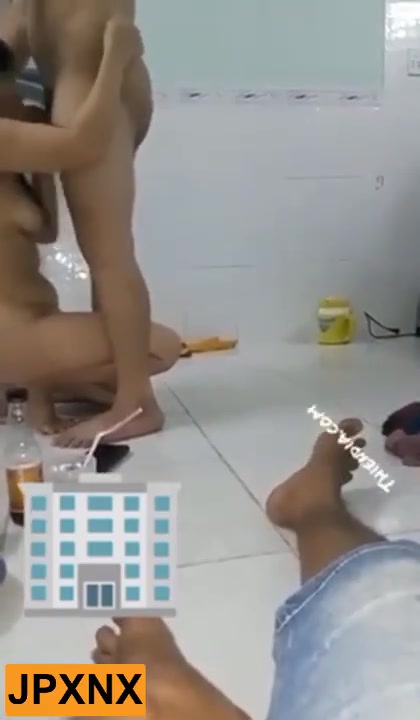 Sex Việt Hay - Phang cô thư ký xinh đẹp của vợ tại nhà (Ảnh 4)