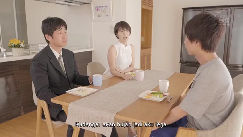 HOT JAV - Cậu em số hưởng được chị gái nứng bím cho sờ vú (Ảnh 2)