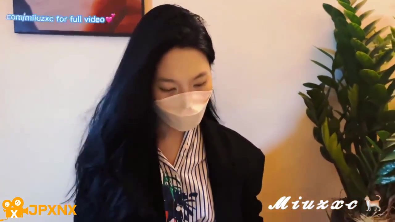 Sex Viêt - Nện nhau cùng với em nhân viên bướm dâm nhiều nước (Ảnh 2)