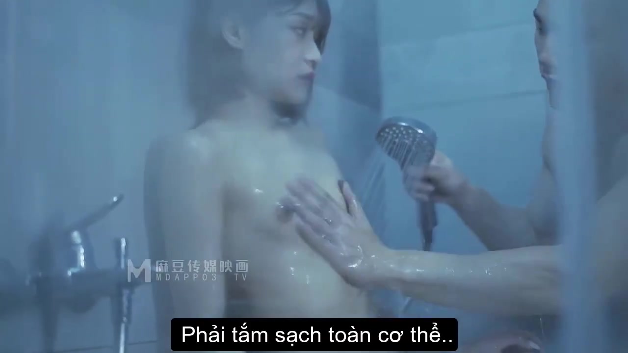 China AV - Phim sex [trung quốc] chồng đi công chuyện, vợ ở nhà bị anh tài xế của chồng nắc phê lồn (Ảnh 4)