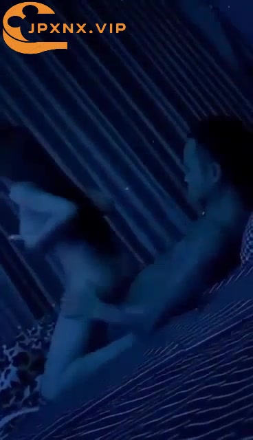 Sex Viêt - Nện em tay vịn karaoke mưa tuổi 19 vú tròn dáng cực ngon (Ảnh 12)