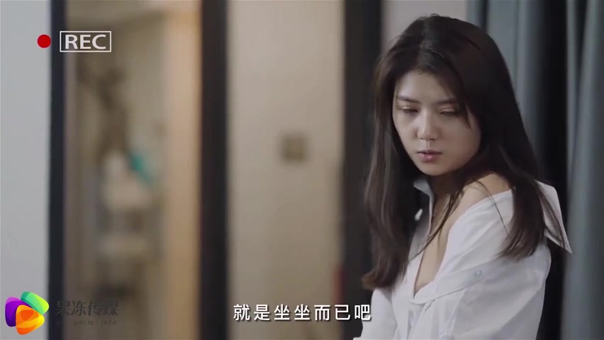 Sex Trung Quốc  - Phim sex [trung quốc] đi làm về, thấy em đang phê bím vì thủ dâm, anh trai lấy "kẹo" cho em mút (Ảnh 5)