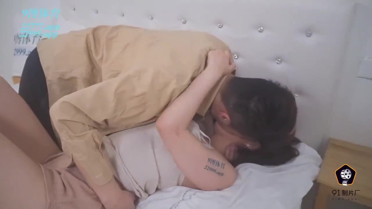 Sex Trung Quốc - Chơi em nữ nhân viên mới lớn bướm khít (Ảnh 8) Sex Trung Quốc - Chơi em nữ nhân viên mới lớn bướm khít (Ảnh 8)