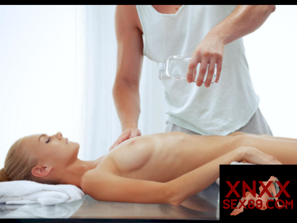 Sex Âu Mỹ - Dập bím cô vợ trẻ xinh đẹp vú tròn bím dâm rên sung sướng